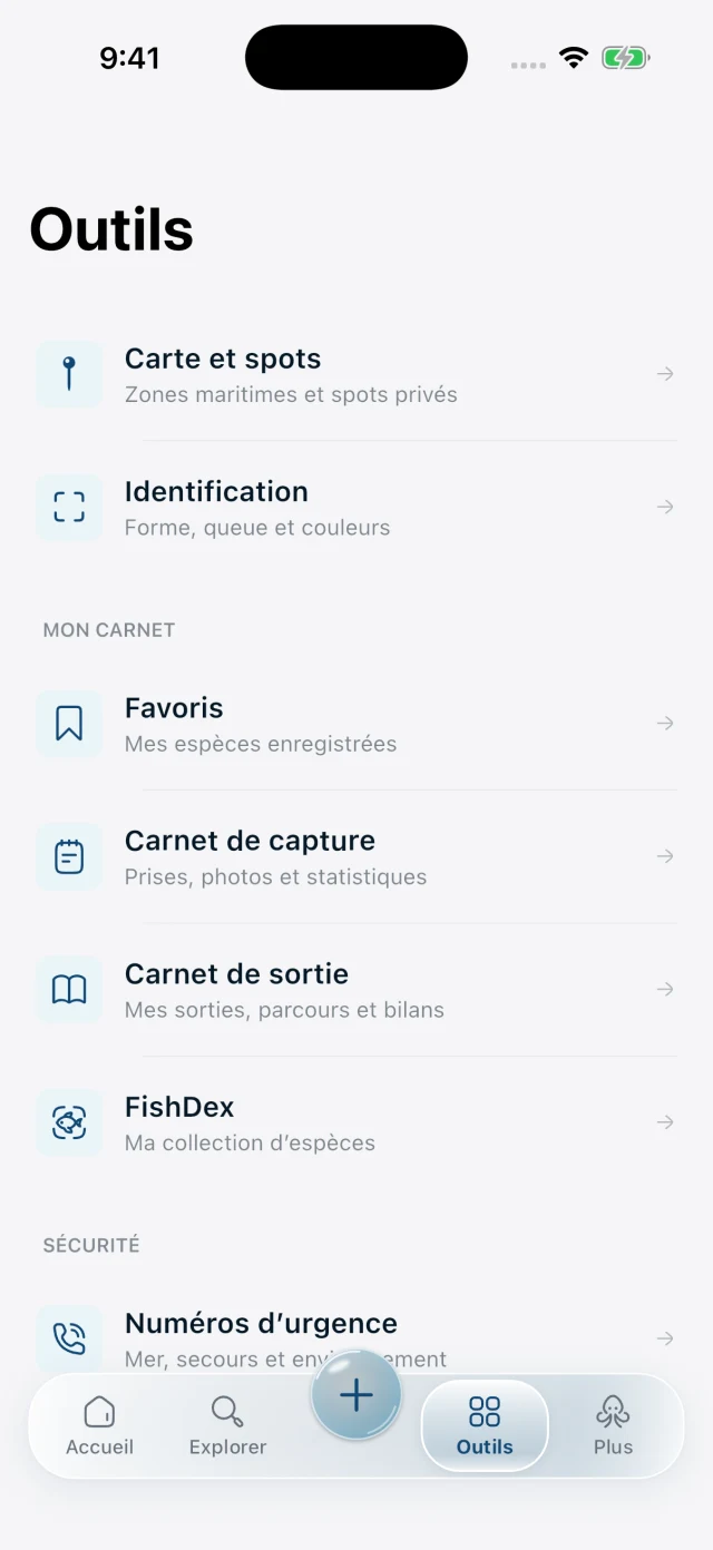Outils : carte, carnets, favoris, FishDex et urgences